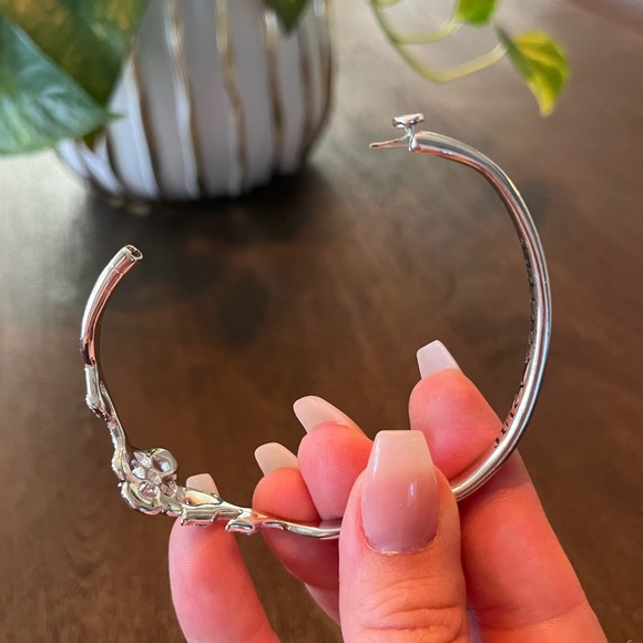 Juicy Couture Necklace & Bracelet Set - Picture 6 of 13